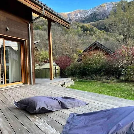 Maison Blanche, Impressive Chalet, Allemond, Bike, Ski, Hike Holiday home *