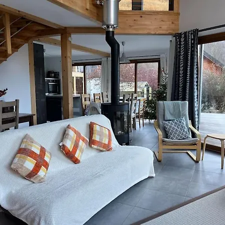 Holiday home Maison Blanche, Impressive Chalet, Allemond, Bike, Ski, Hike *