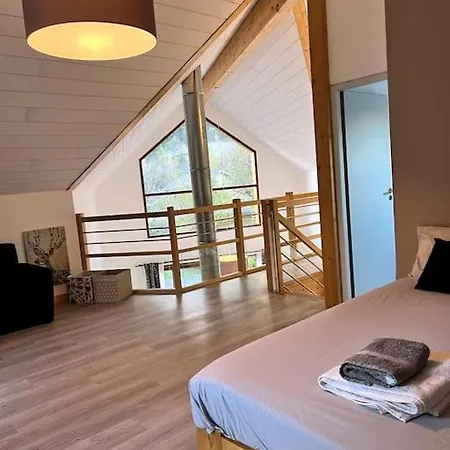 Maison Blanche, Impressive Chalet, Allemond, Bike, Ski, Hike Holiday home