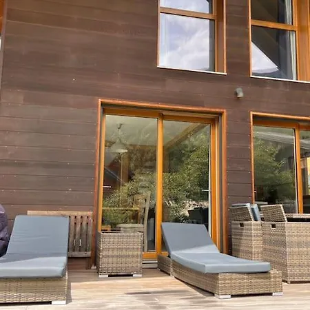 Holiday home Maison Blanche, Impressive Chalet, Allemond, Bike, Ski, Hike
